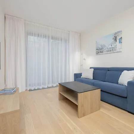 Air Conditioned With Parking And Desk For Remote Work In By Renters *